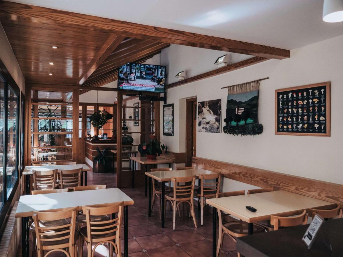 Hostal Les Fonts Castellar De N'Hug Eksteriør bilde