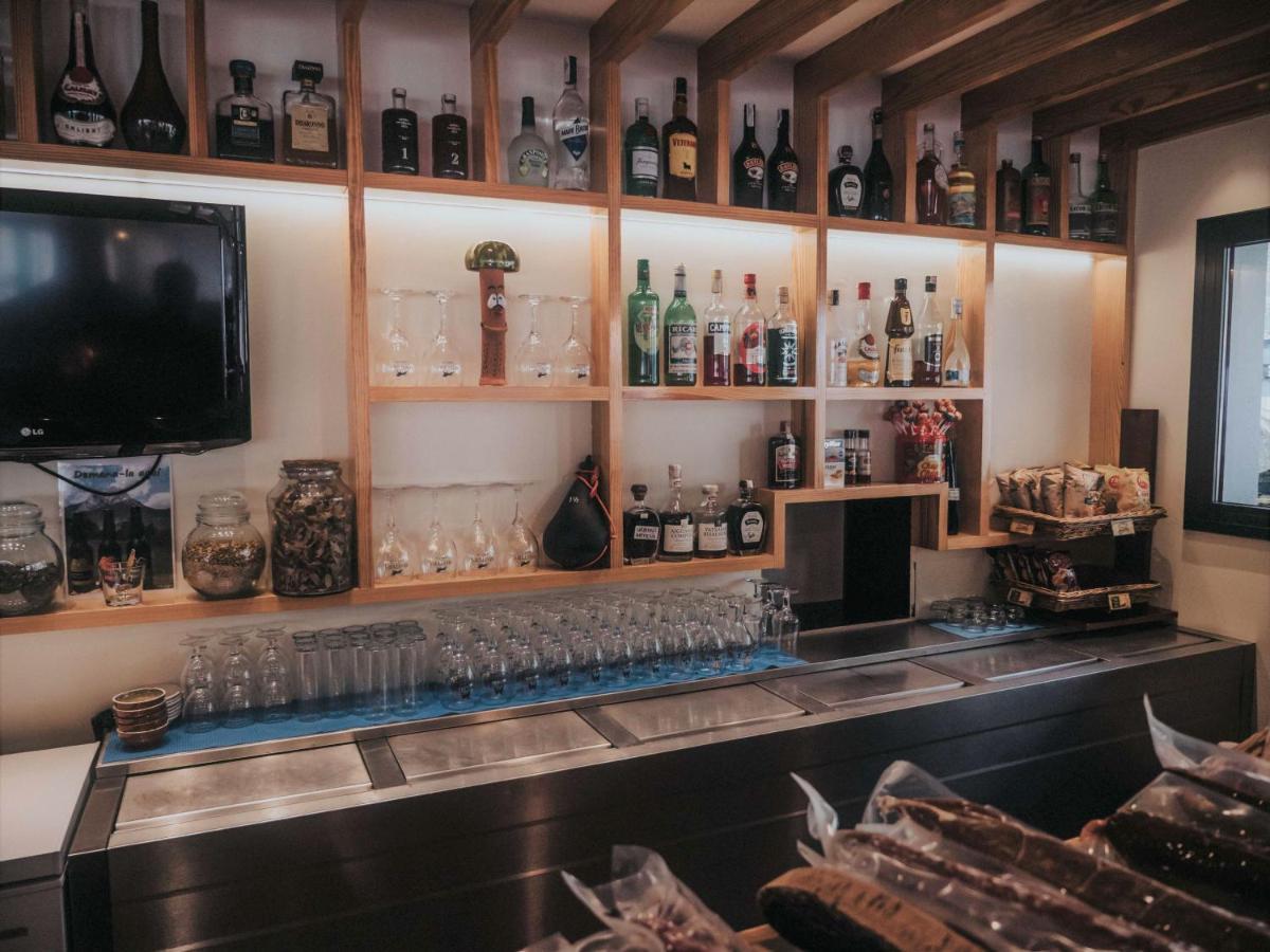 Hostal Les Fonts Castellar De N'Hug Eksteriør bilde