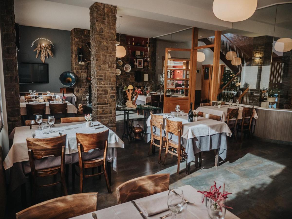 Hostal Les Fonts Castellar De N'Hug Eksteriør bilde