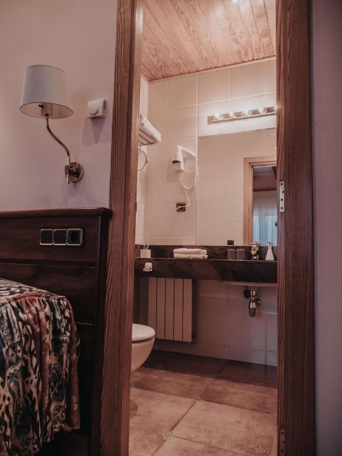 Hostal Les Fonts Castellar De N'Hug Eksteriør bilde